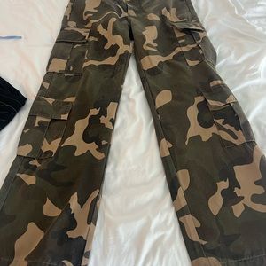 Cargo pants S, low cut baggy local European dupes